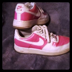 Gently used Nike Air sz 6